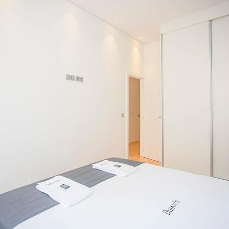 Liiiving In Porto-Mouzinho Residence Apartments Exterior photo